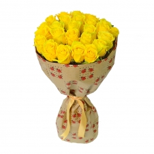 Букет из 25 желтых роз в крафте